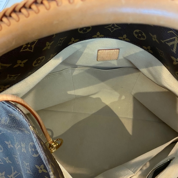 LV artsy - Picture 3 of 4